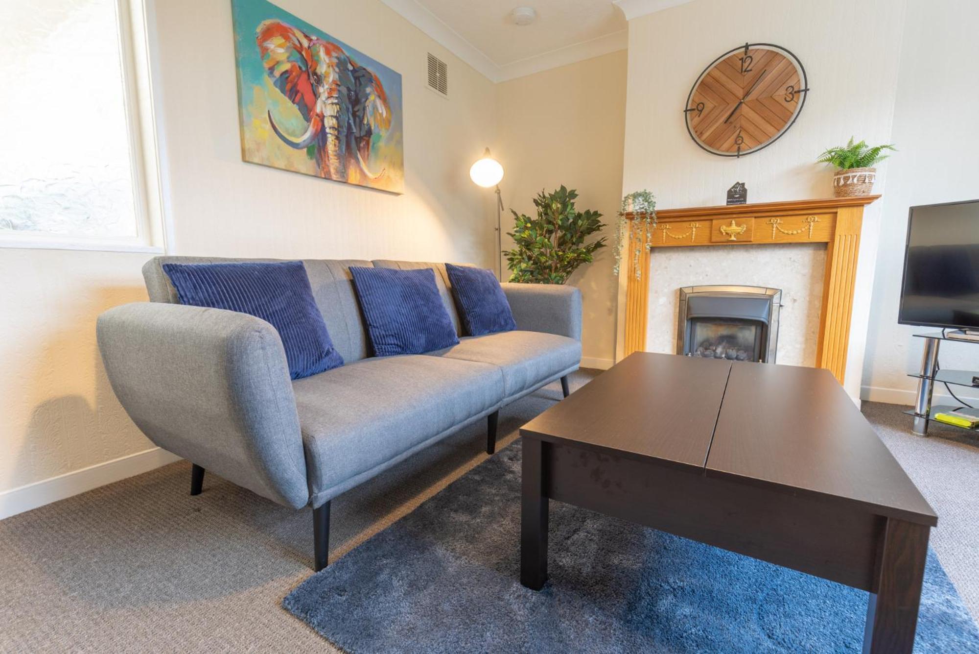 Leconfield Close - Comfy House And Free Parking Kingston upon Hull Exterior photo